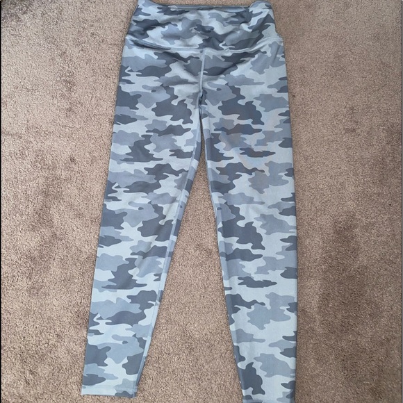 Camo leggings - Picture 1 of 2
